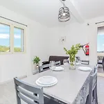 Marianna Apartmán *